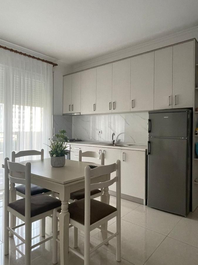 Kraal Apartments Vlore Exterior photo