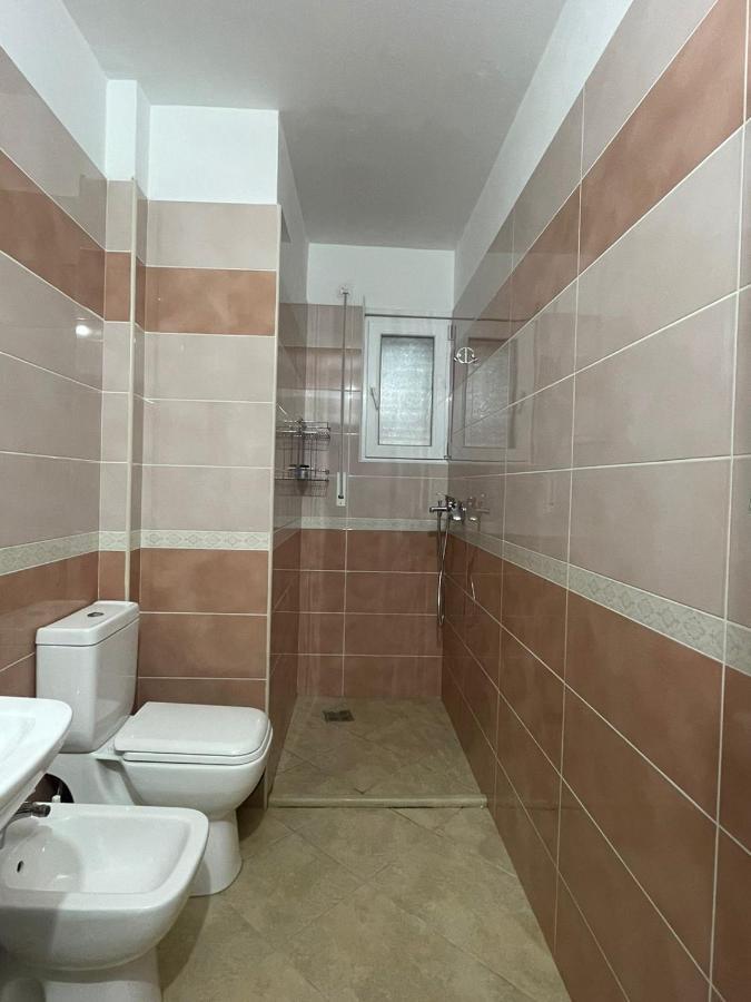 Kraal Apartments Vlore Exterior photo