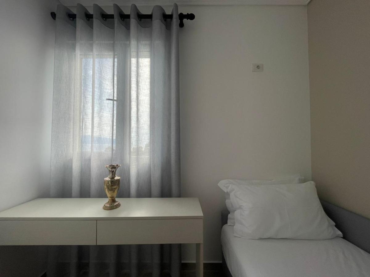 Kraal Apartments Vlore Exterior photo