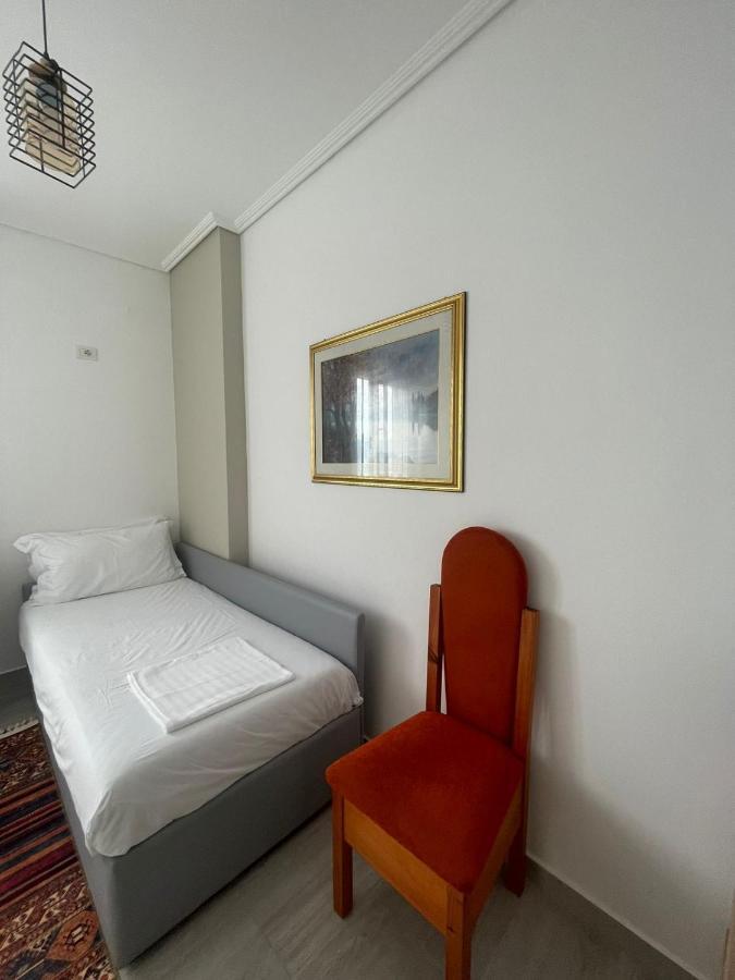 Kraal Apartments Vlore Exterior photo